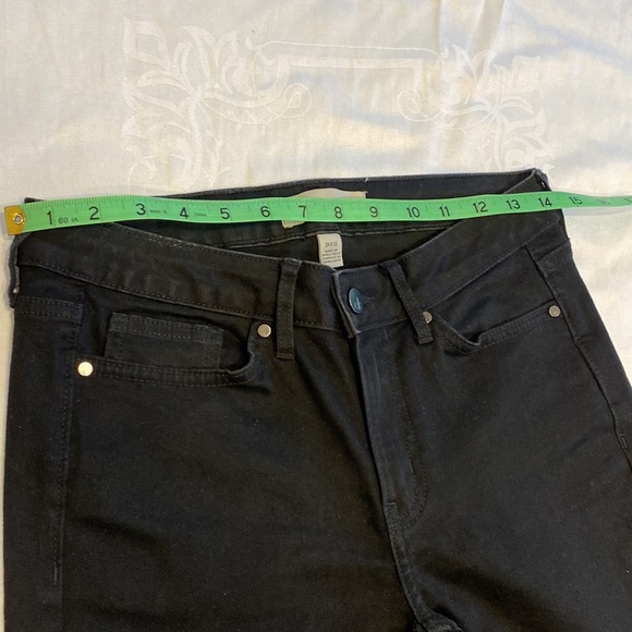 Black Calvin Klein Jeans. Size 28 Mid rise. Straight fit with a bit of stretch. - Picture 8 of 11